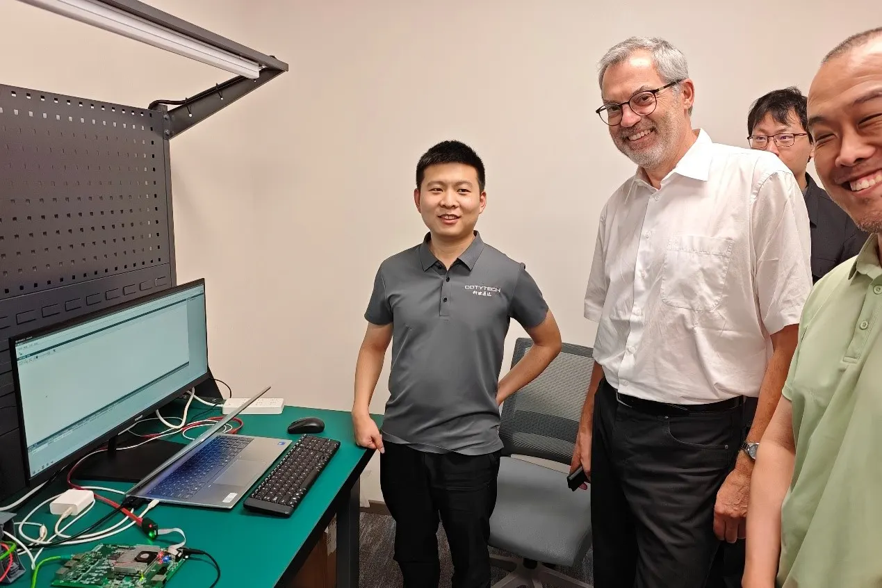 Chairman of PI International Xaver Schmidt paid a visit